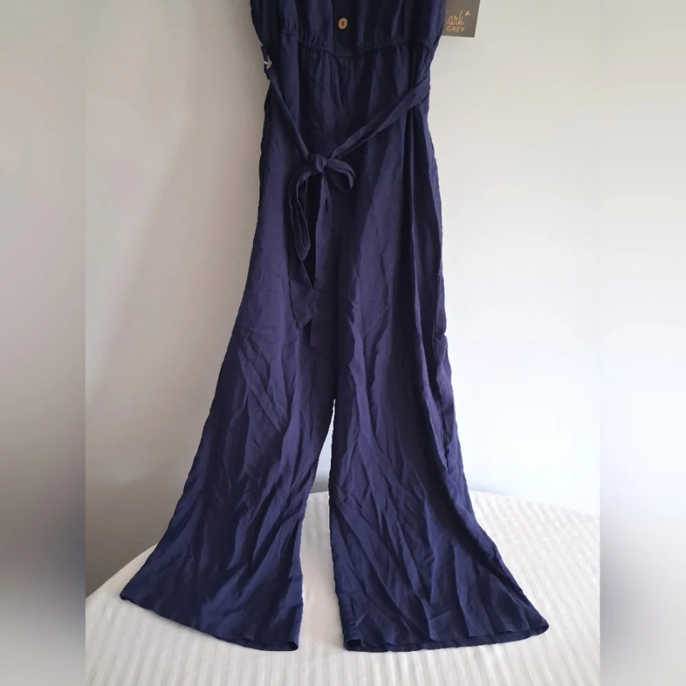 Navy Sleeveless Jumpsuit Size XL - Picture 4 of 10